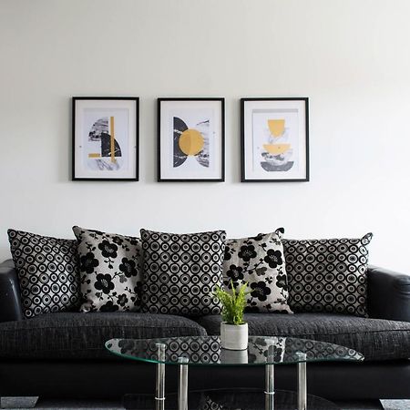 2 Bedroom Apartment Leamington Spa Hosted By Golden Key Lillington  외부 사진