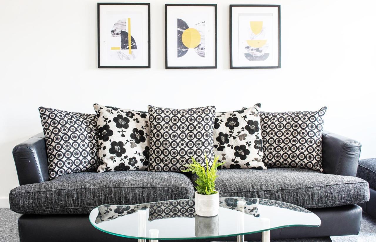 2 Bedroom Apartment Leamington Spa Hosted By Golden Key Lillington  외부 사진
